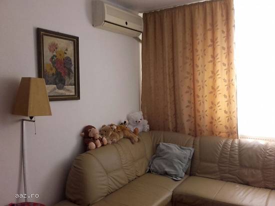 Vand apartament 2 camere renovat