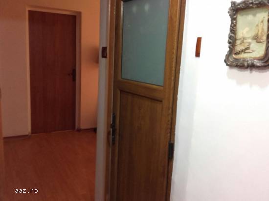 Vand apartament 2 camere renovat