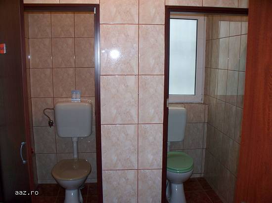 Inchiriez 2 cabinete stomatologice decomandate concepute conform standard european ,   fara utilitat