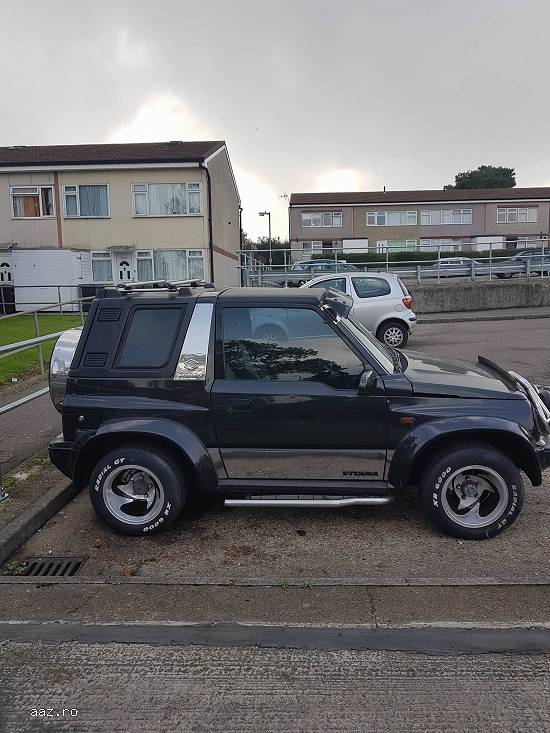 Suzuki Vitara Fat Boy JLX decapotabil