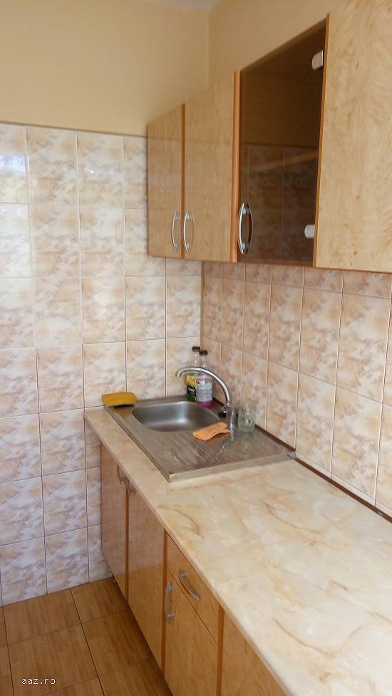 vand apartament cu doua camere in pajura