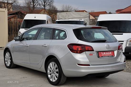 Opel Astra J