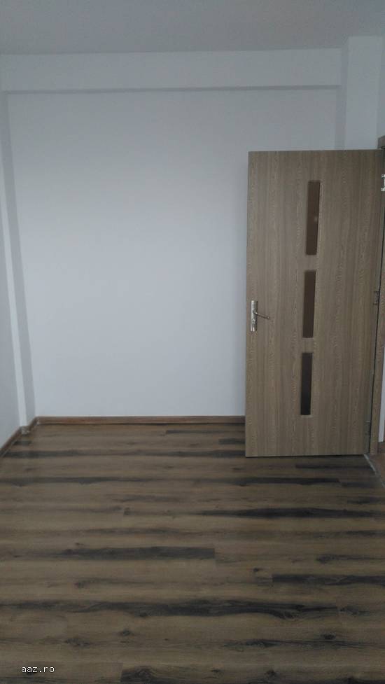 Apartament doua camere curte proprie Militari Auchan