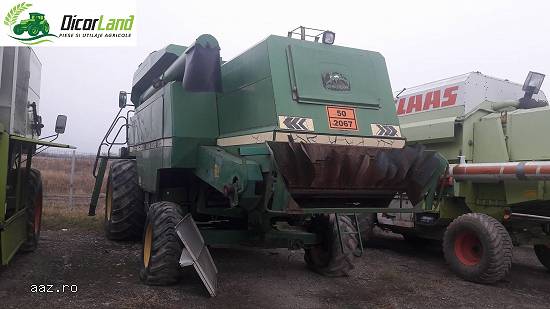 Combina marca John Deere model 2066