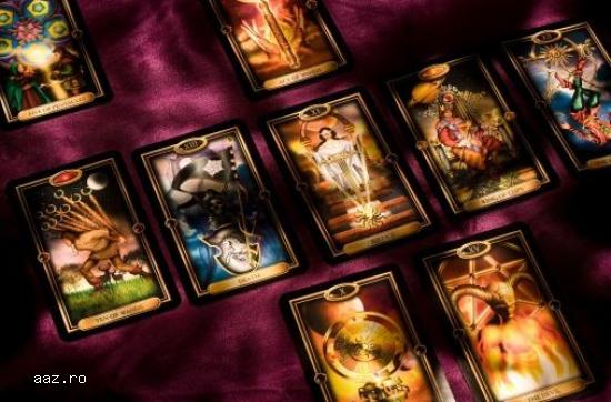 Carti tarot ,        Rider Waite,        Gilded,        +gratis cartea totul despre tarot