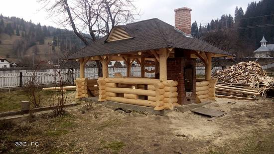 Constructii case de vacanta ,        cabane si foisoare lemn rotund
