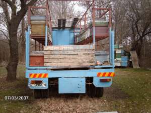 VIND PAVILION APICOL POPULAT CU 71 FAMILI DE ALBINE