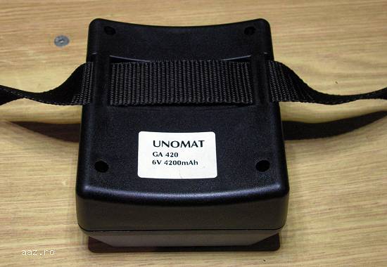 UNOMAT GA-420 Cutie pentru acumulatori.