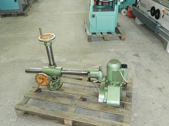 Dispozitiv de avans mecanic  Olympia 8 M