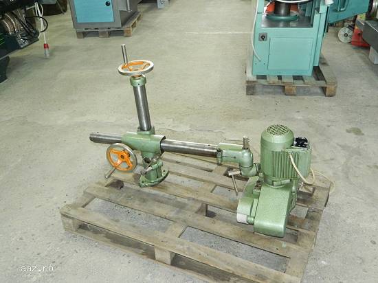Dispozitiv de avans mecanic  Olympia 8 M