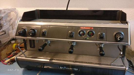 Vând lot espressoare profesionale de bar laspaziale