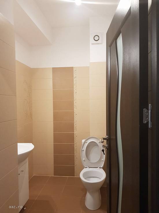 Apartament 2 camere,   decomandat,   Parter,   Militari Rosu