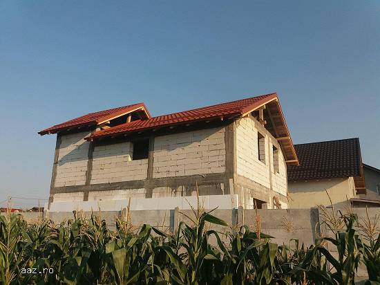 Construim case la rosu sau la cheie