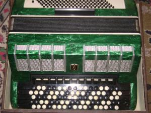 vand armonica  sau schimb