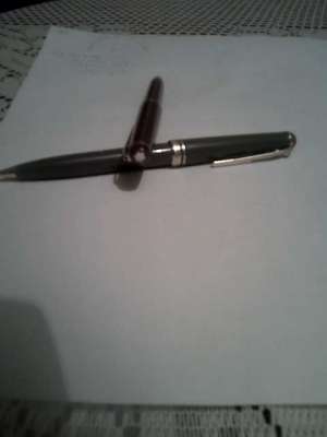 vand 2 pixuri montblanc nr 215 originale