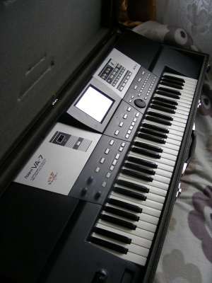 Vand Roland va7 impecabila necantata