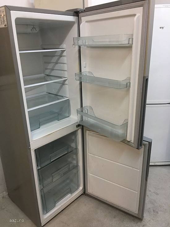 Combina frigorifica SAMSUNG ,   Frigider cu Congelator No Frost