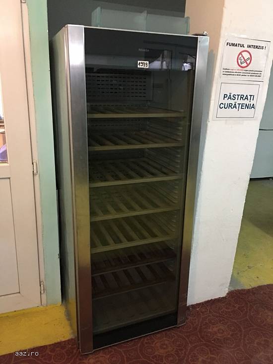 Vitrina frigorifica DE vinuri Racitor de vinuri MIELE inox