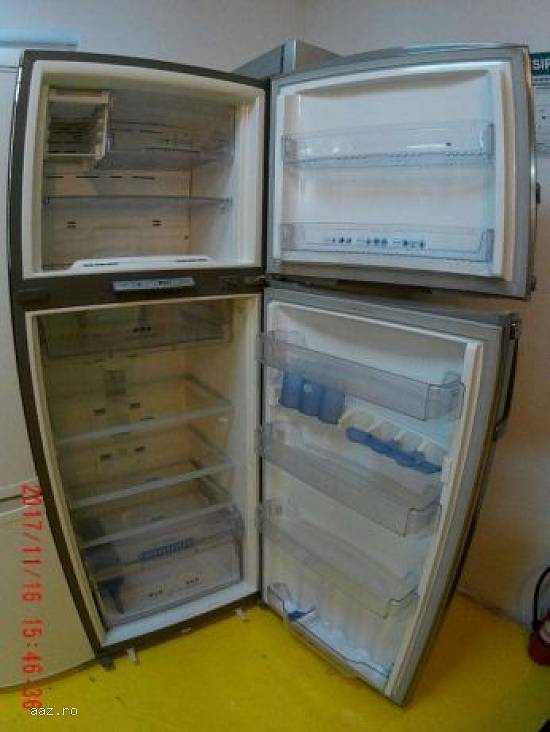Frigider WHIRPOOL Capacitate mare 543 litrii