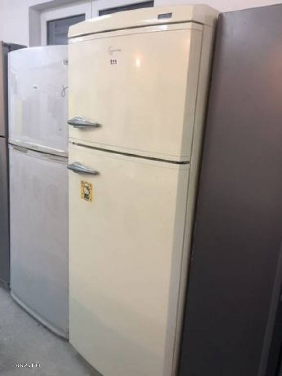 Frigider RETRO ATLANTIC Total No Frost A+ 470litrii CREM