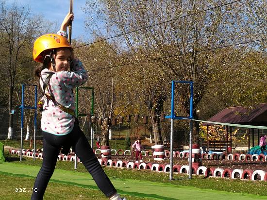 Parcul de Distractii Alex & Emma`s Land