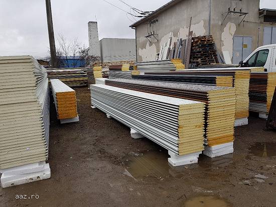 Panouri izolate termic
