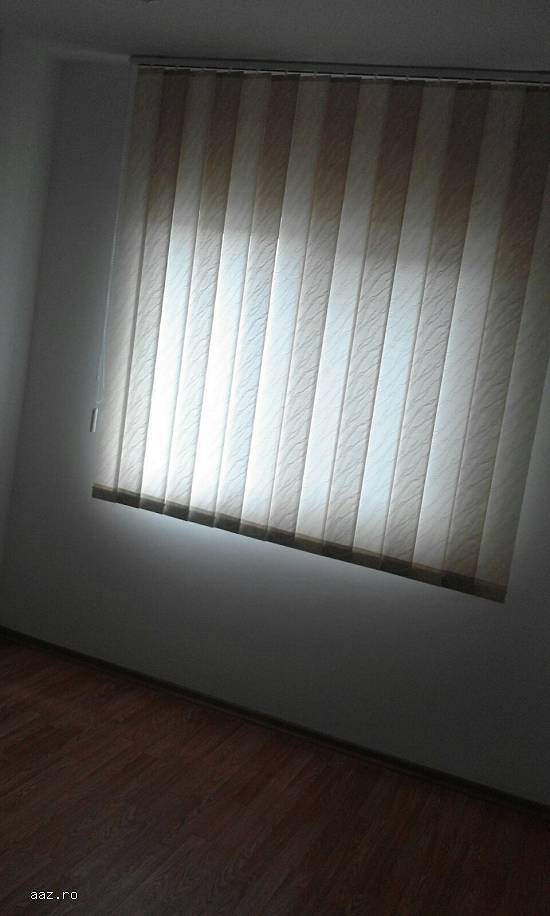 Vand apartament 3 camere