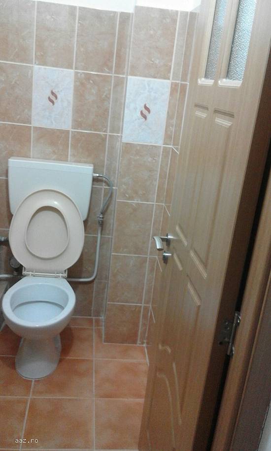 Vand apartament 3 camere