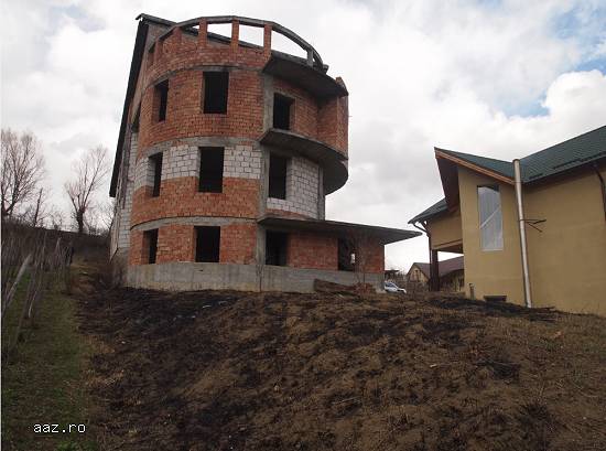 Vand casa cu teren - Zalau,   str. 22 Decembrie