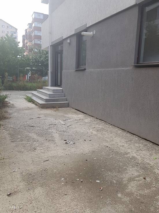 Apartament 2 camere,   decomandat,   67mp,  terasa 77mp,   Parter,  Militari Carrefour