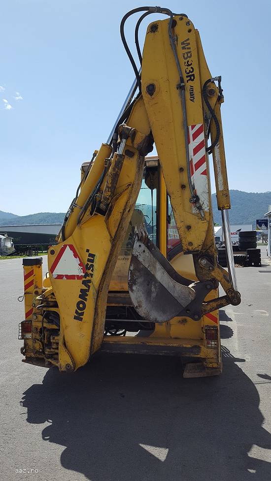 Buldoexcavator Komatsu WB93R-2