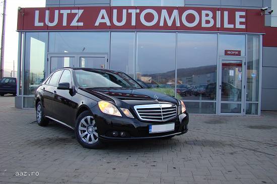 MERCEDES BENZ E200