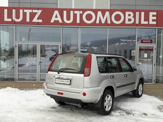 NISSAN X-TRAIL