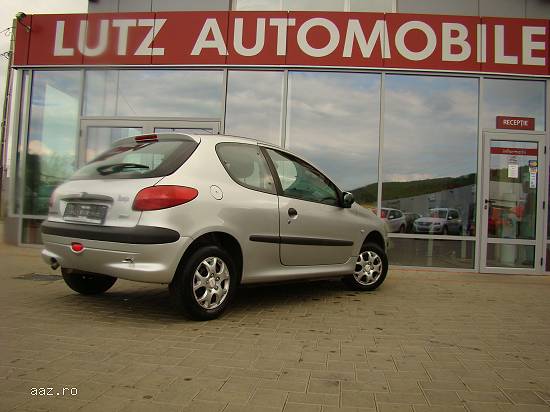 PEUGEOT 206