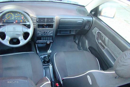 SEAT IBIZA
