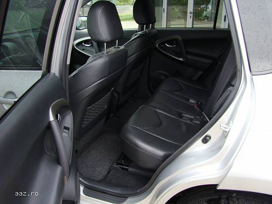 TOYOTA RAV 4