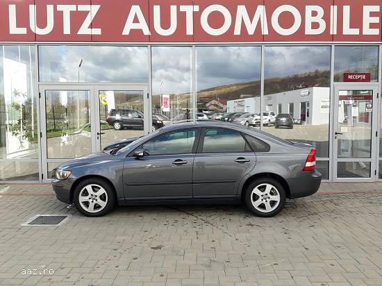 VOLVO S40