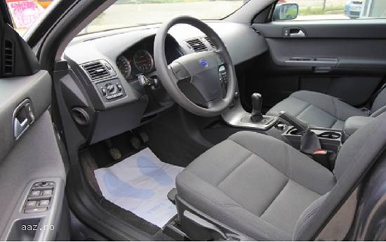 VOLVO S40