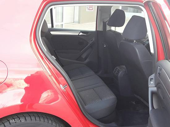 VOLKSWAGEN GOLF VI