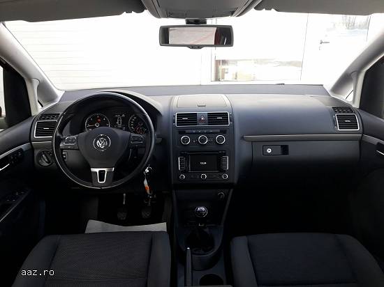 VOLKSWAGEN Touran