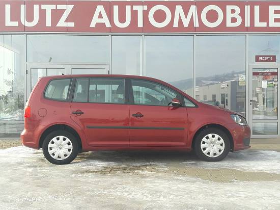 VOLKSWAGEN Touran