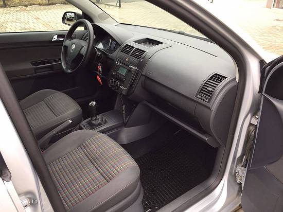VOLKSWAGEN Polo 2007