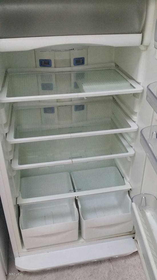Frigider ARISTON Total NO FROST