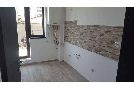 Apartament 2 camere,   Bragadiru - capăt RATB 302