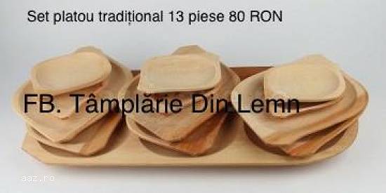 Set de 13 platouri din lemn pentru servit