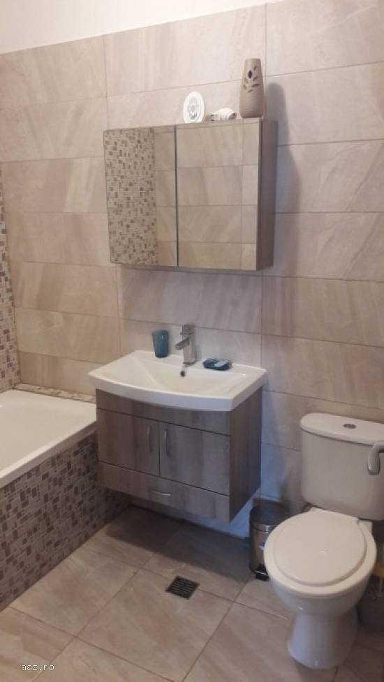 Apartament 2 camere - Lux,   decomandat,   Bragadiru