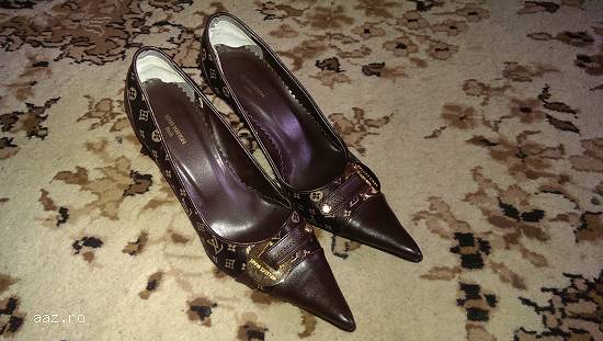 Vand pantofi dama LOUIS VUITTON,     nr.39