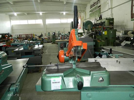 Circular pendular de retezat STAYER 250
