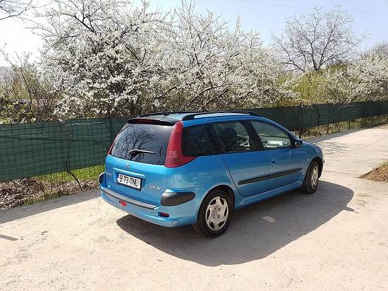 Vand Peugeot 206.