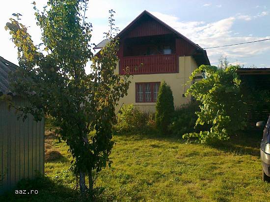 Vand casa vacanta cu 1300 mp teren intravilan sat Smei,   Jud. Arges